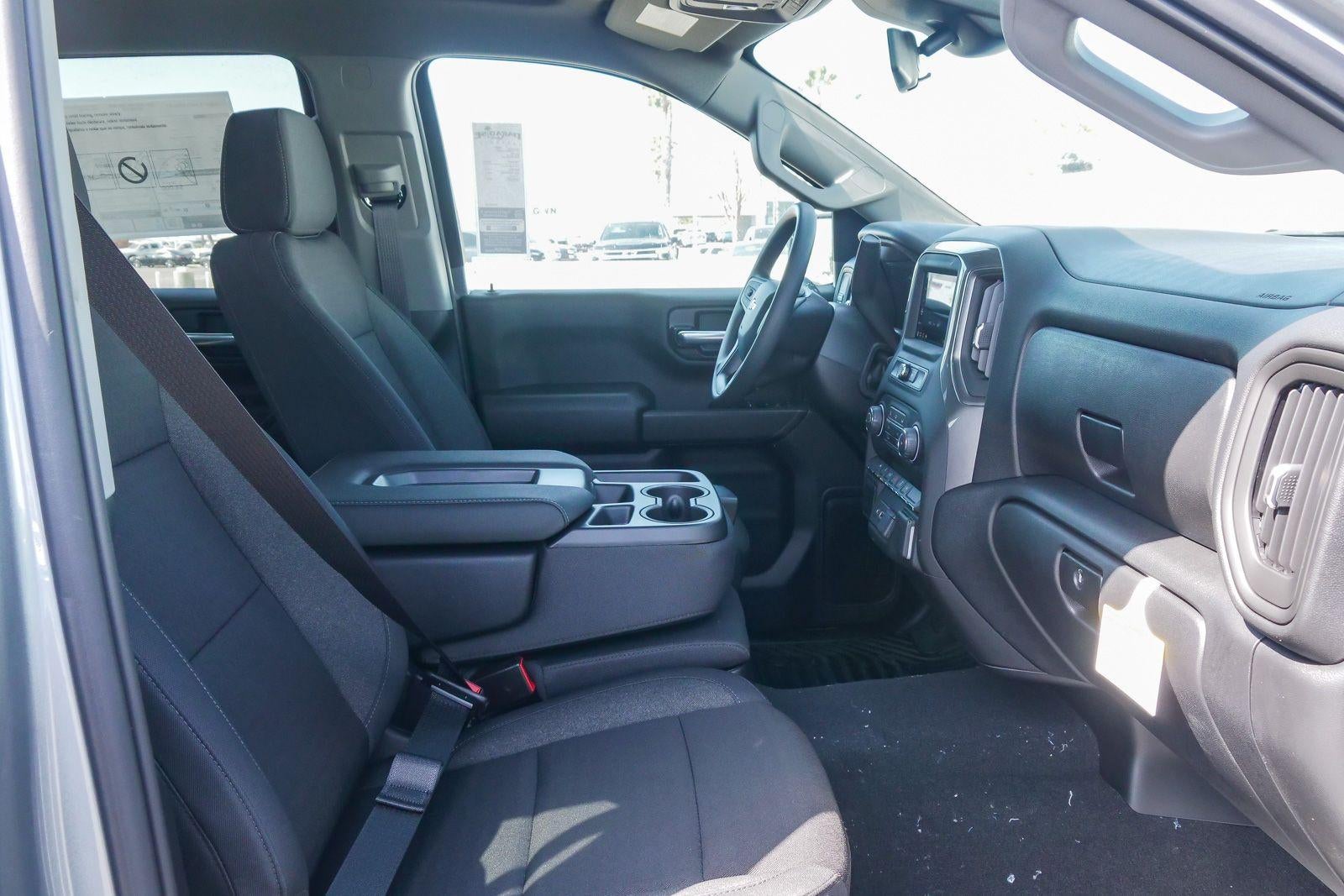 2026 Chevrolet Silverado 1500 Crew Cab Short Box 2-Wheel Drive Custom