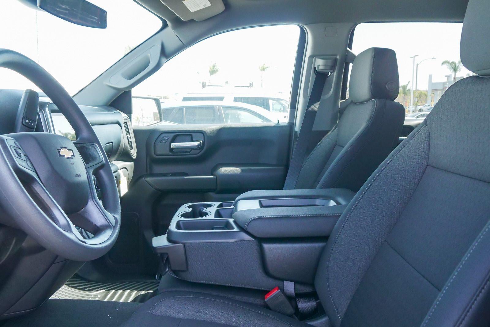 2026 Chevrolet Silverado 1500 Crew Cab Short Box 2-Wheel Drive Custom