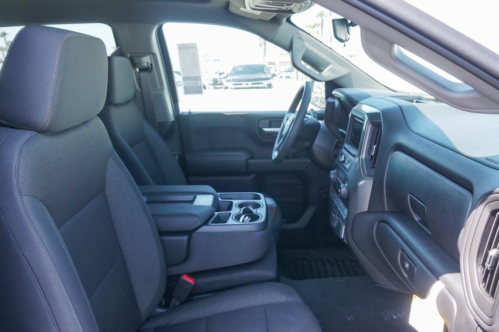 2026 Chevrolet Silverado 1500 Crew Cab Short Box 2-Wheel Drive Custom