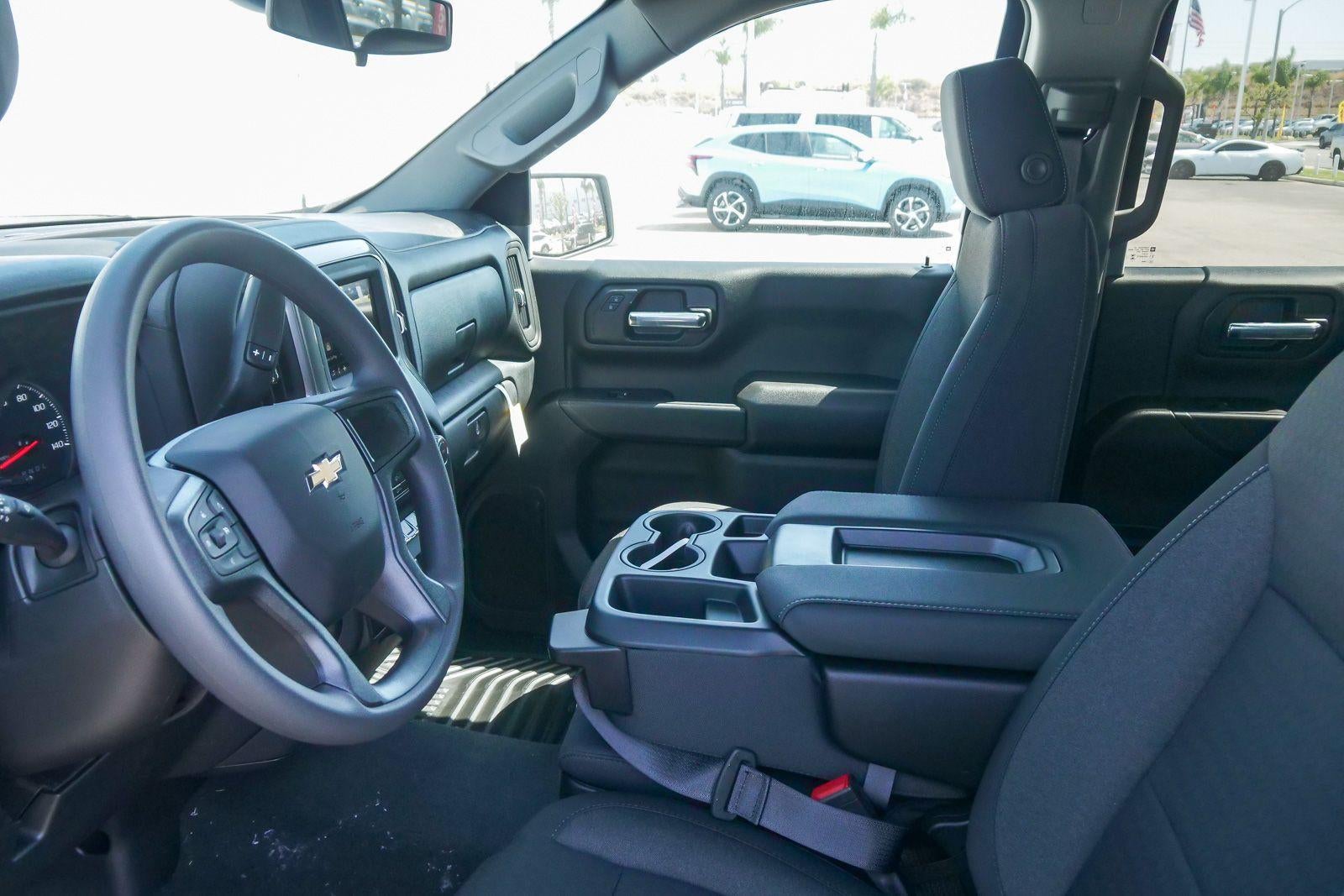 2026 Chevrolet Silverado 1500 Crew Cab Short Box 2-Wheel Drive Custom