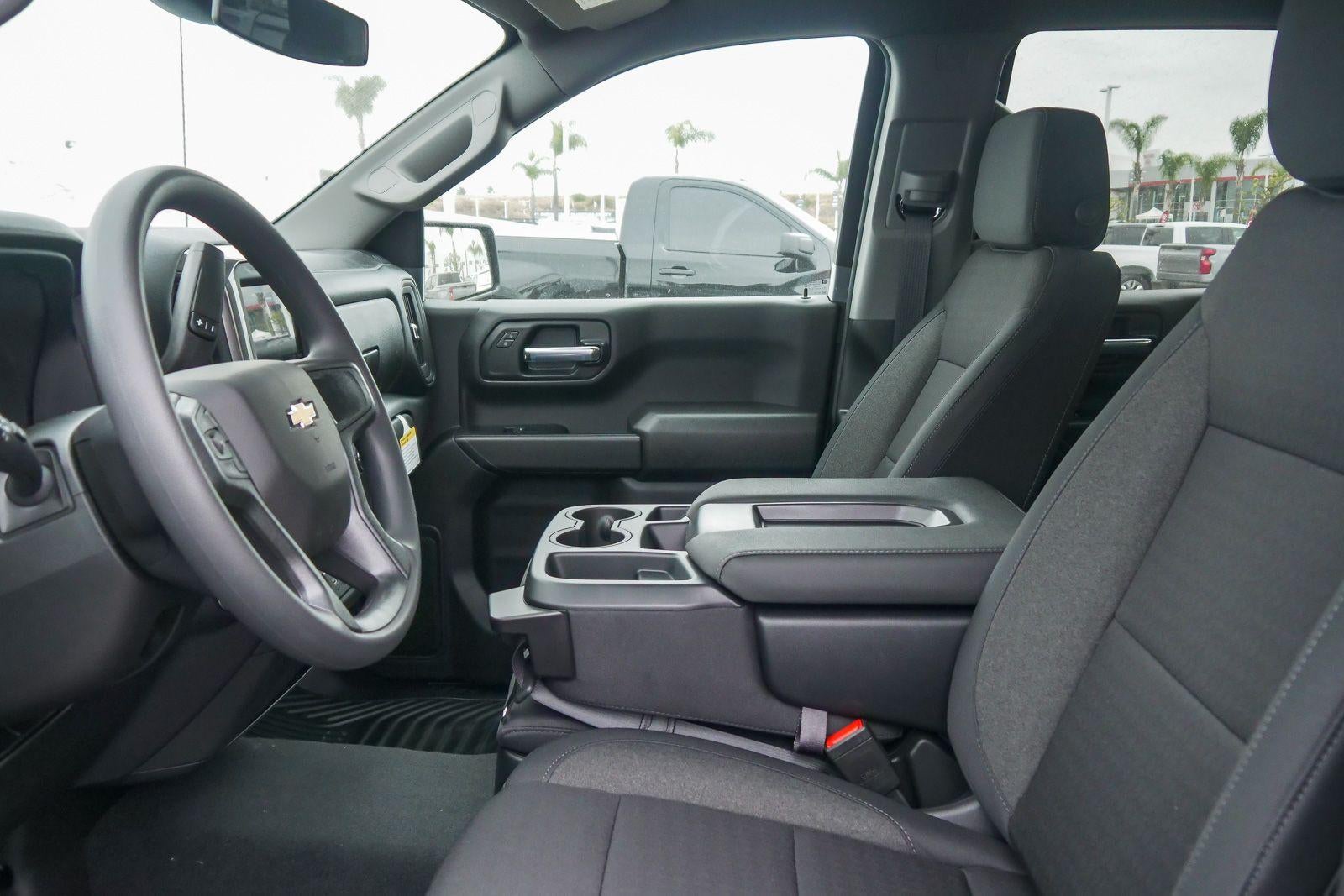 2026 Chevrolet Silverado 1500 Crew Cab Short Box 2-Wheel Drive Custom