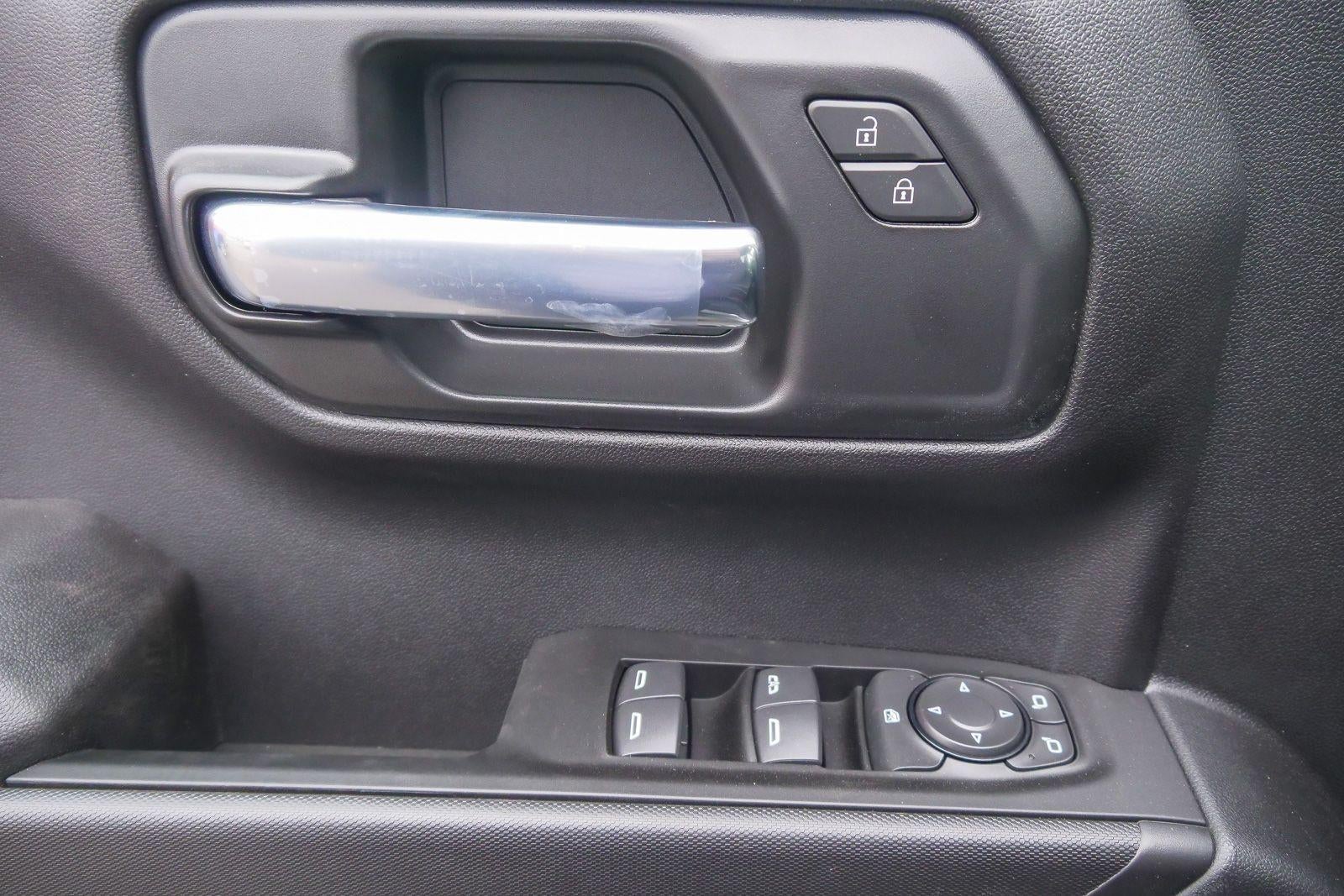 2026 Chevrolet Silverado 1500 Crew Cab Short Box 2-Wheel Drive Custom