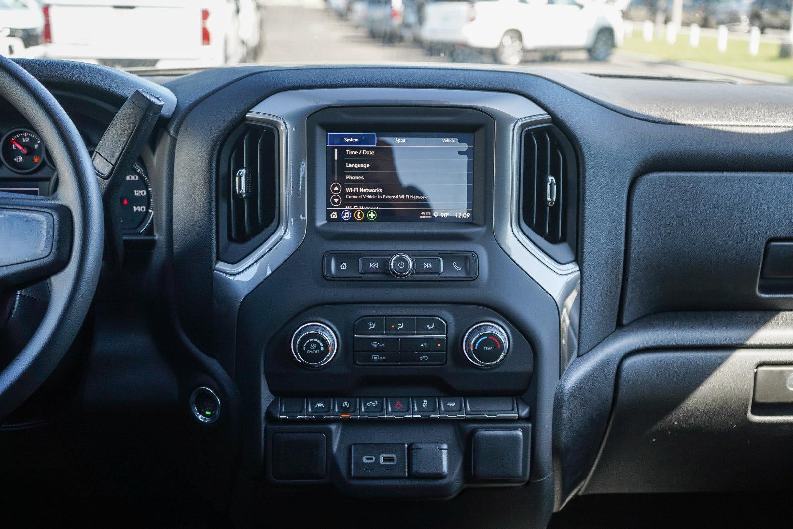 2026 Chevrolet Silverado 1500 Crew Cab Short Box 2-Wheel Drive Custom