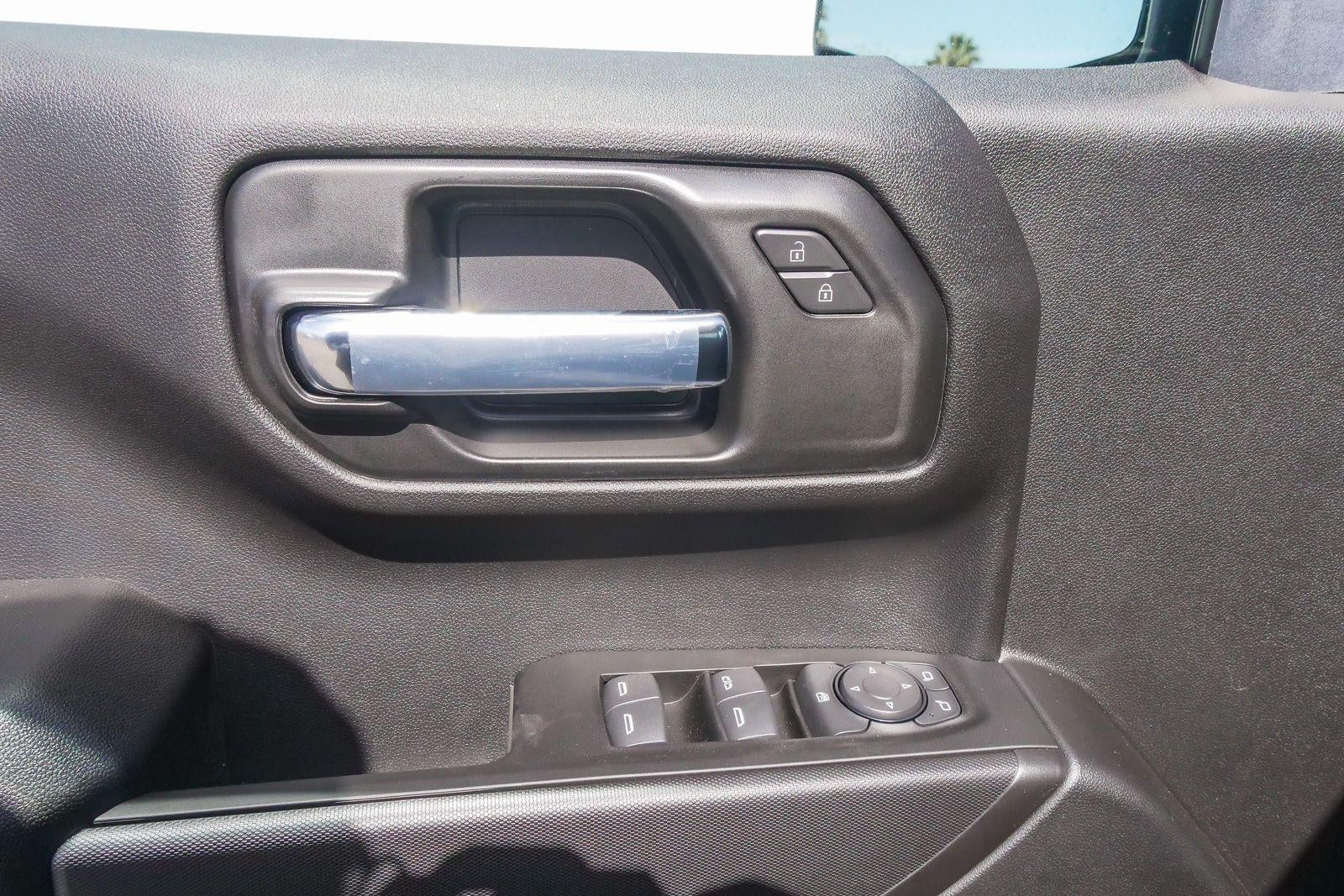 2026 Chevrolet Silverado 1500 Crew Cab Short Box 2-Wheel Drive Custom