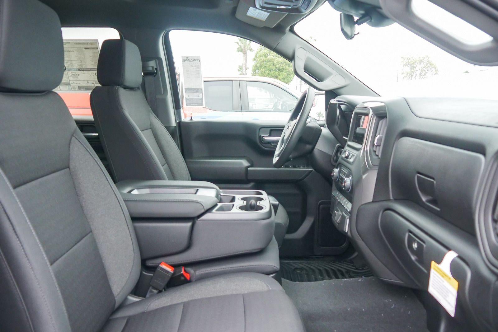 2026 Chevrolet Silverado 1500 Crew Cab Short Box 2-Wheel Drive Custom