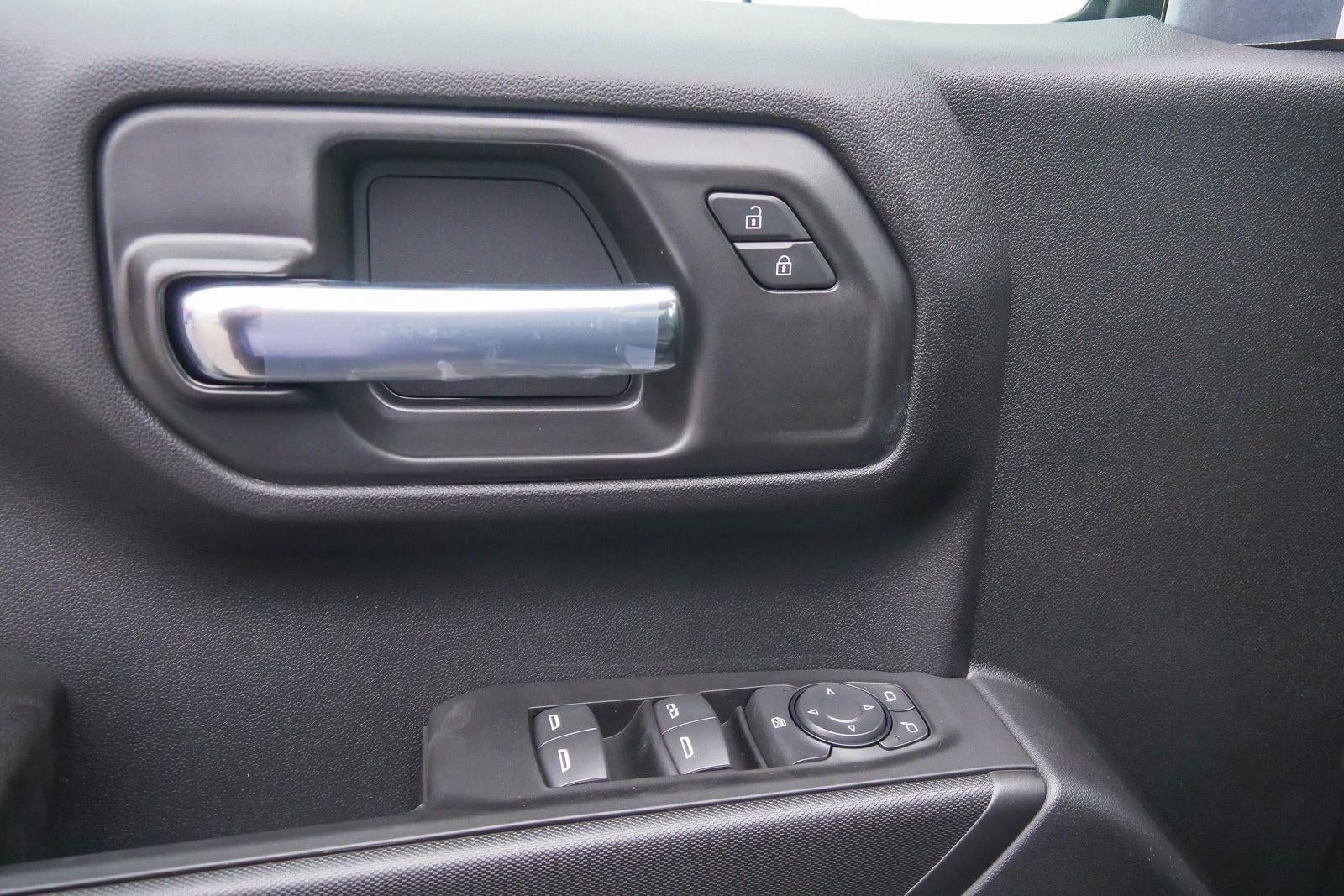2026 Chevrolet Silverado 1500 Crew Cab Short Box 2-Wheel Drive Custom