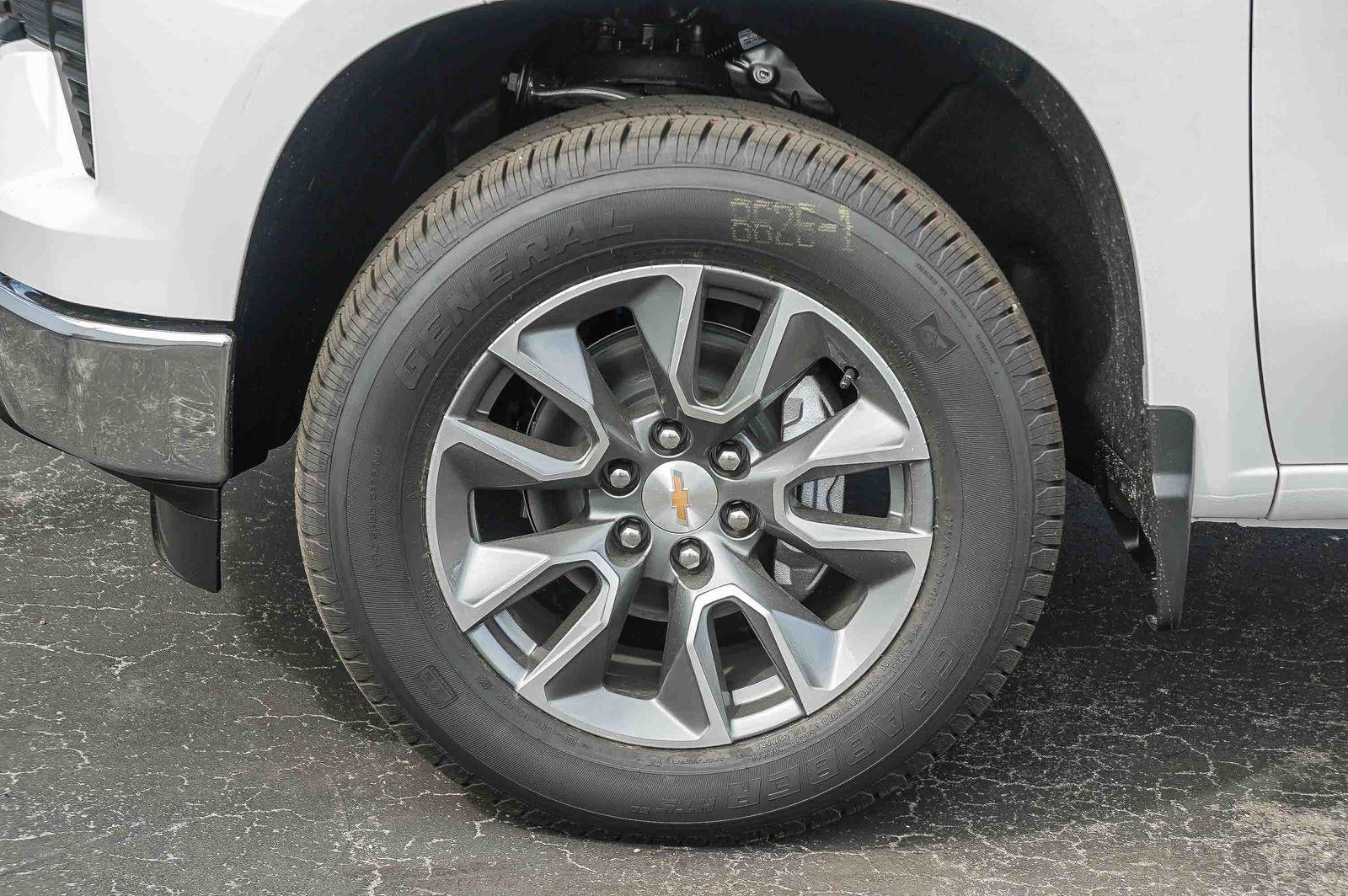 2026 Chevrolet Silverado 1500 Crew Cab Short Box 2-Wheel Drive LT