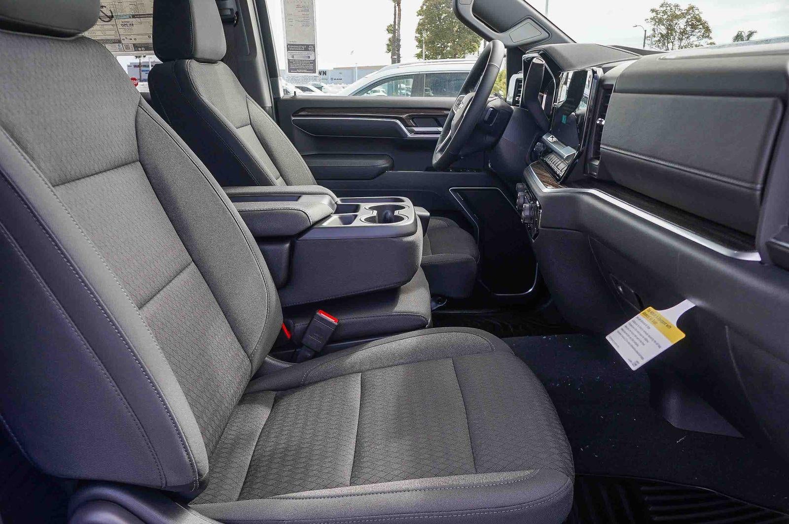 2026 Chevrolet Silverado 1500 Crew Cab Short Box 2-Wheel Drive LT