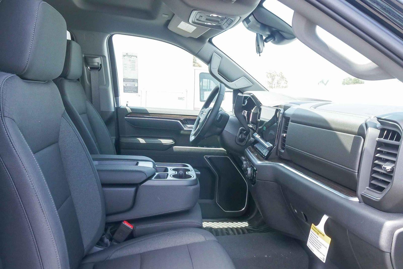 2026 Chevrolet Silverado 1500 Crew Cab Short Box 2-Wheel Drive LT