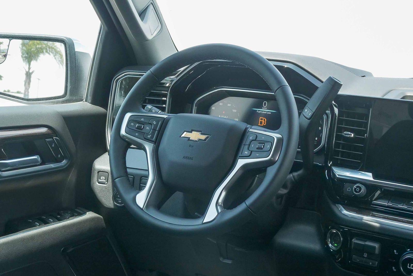 2026 Chevrolet Silverado 1500 Crew Cab Short Box 2-Wheel Drive LT