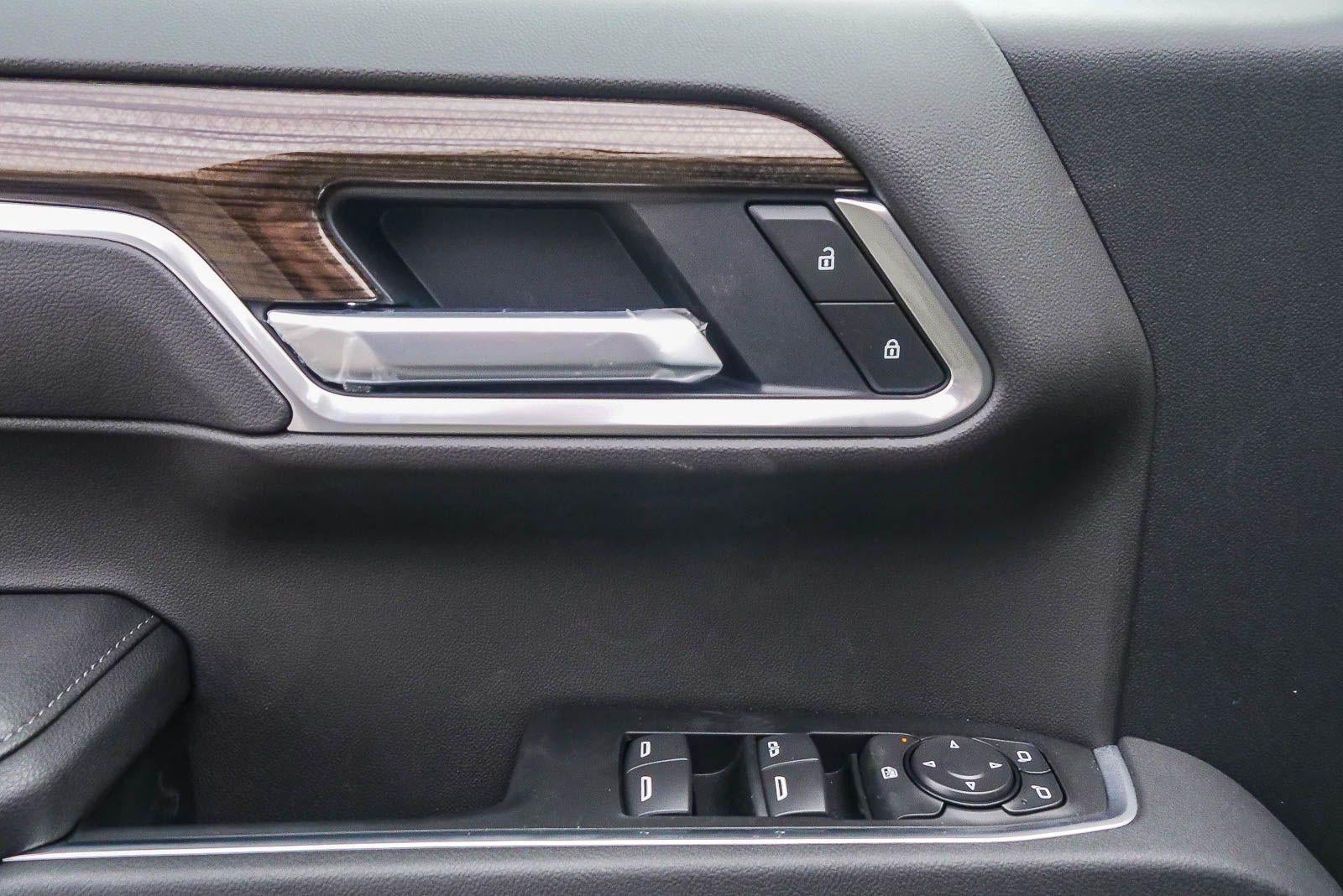 2026 Chevrolet Silverado 1500 Crew Cab Short Box 2-Wheel Drive RST