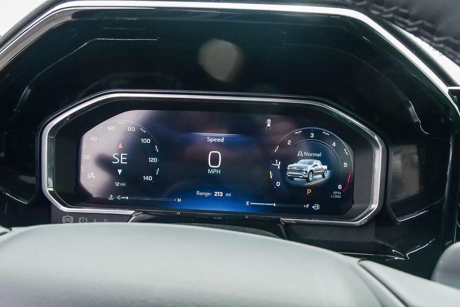 2026 Chevrolet Silverado 1500 Crew Cab Short Box 2-Wheel Drive RST