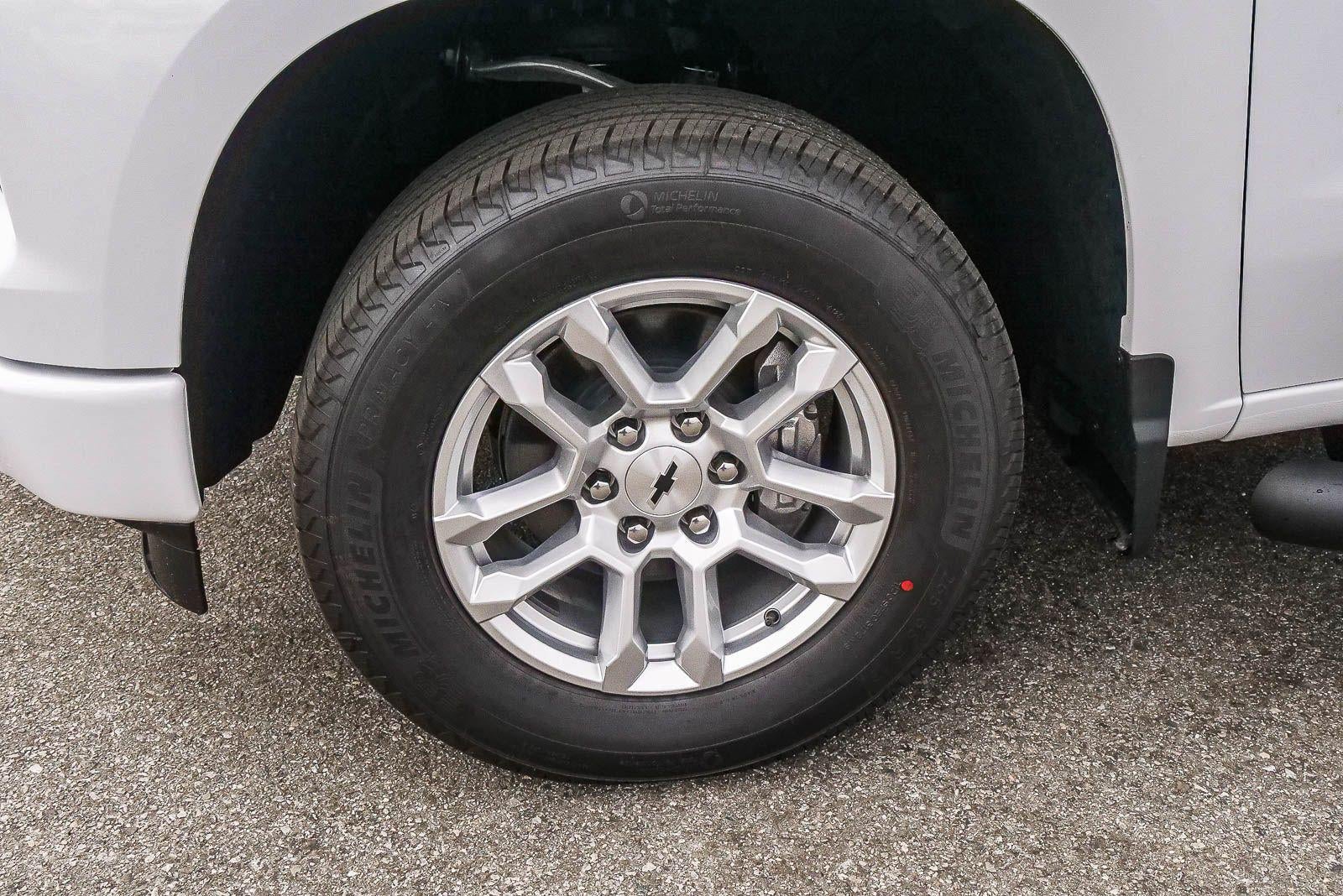 2026 Chevrolet Silverado 1500 Crew Cab Short Box 2-Wheel Drive RST