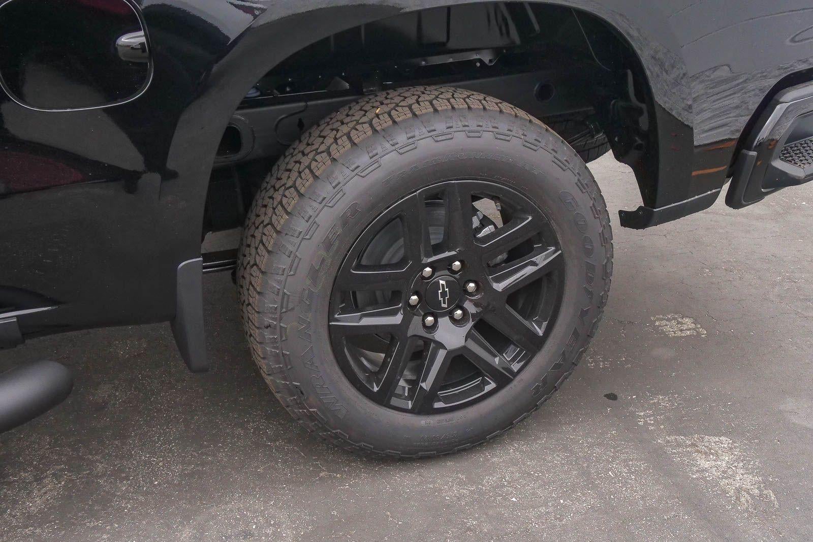 2026 Chevrolet Silverado 1500 Crew Cab Short Box 2-Wheel Drive RST
