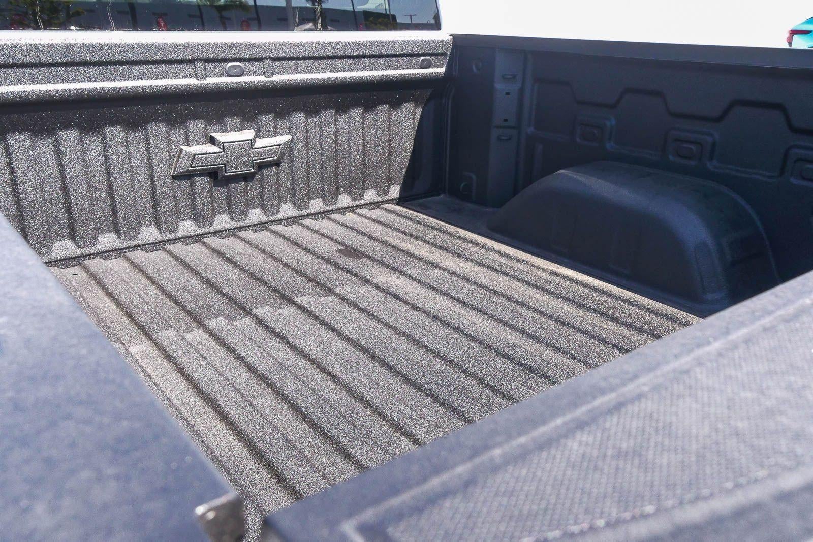 2026 Chevrolet Silverado 1500 Crew Cab Short Box 2-Wheel Drive RST