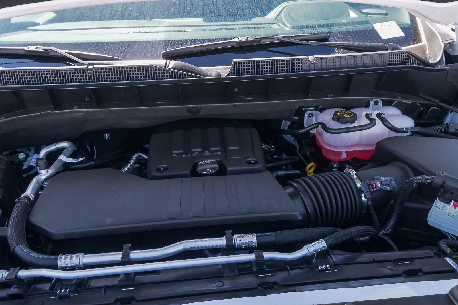 2026 Chevrolet Silverado 1500 Crew Cab Short Box 2-Wheel Drive RST