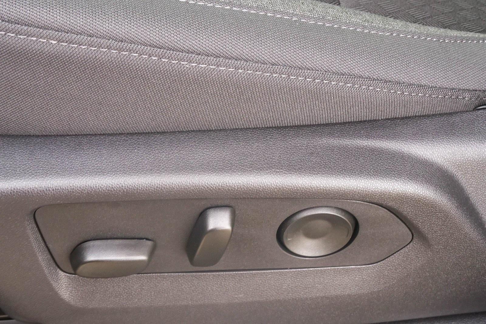 2026 Chevrolet Silverado 1500 Crew Cab Short Box 4-Wheel Drive Custom