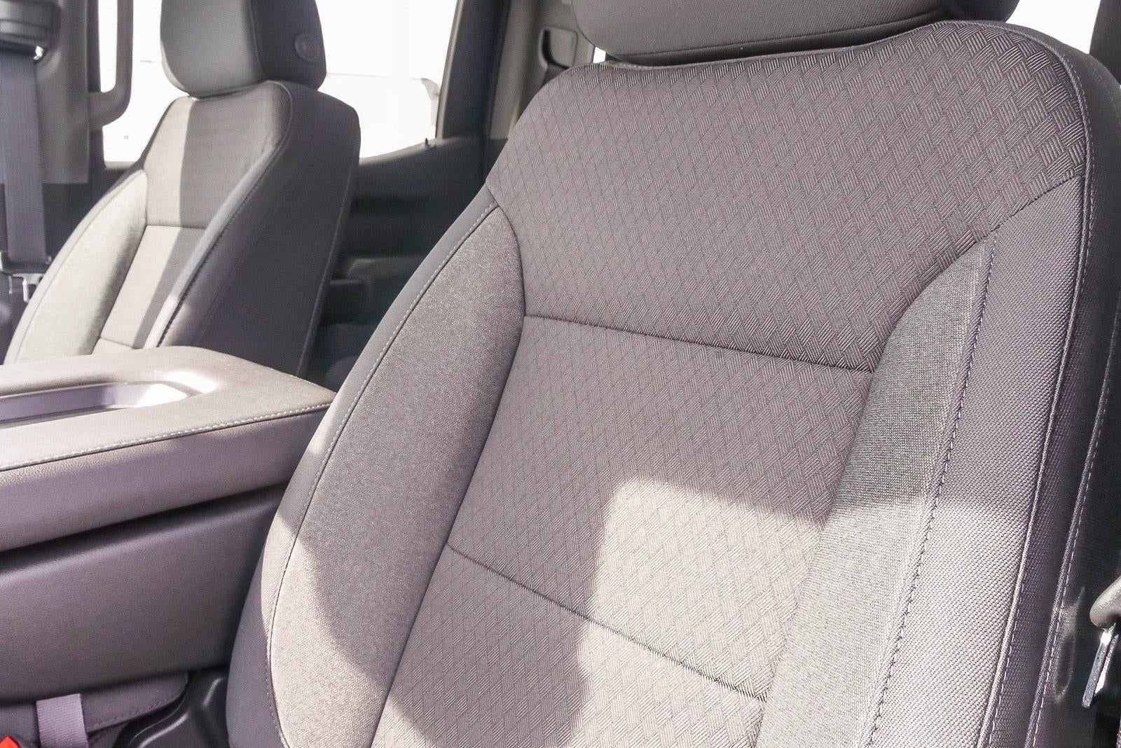 2026 Chevrolet Silverado 1500 Crew Cab Short Box 4-Wheel Drive Custom