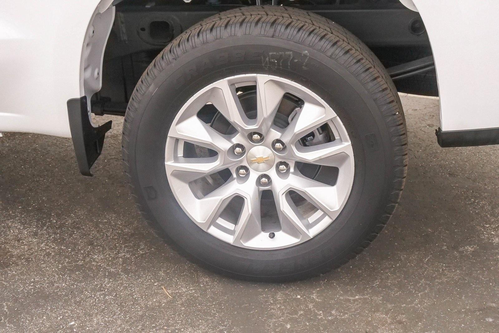 2026 Chevrolet Silverado 1500 Crew Cab Short Box 4-Wheel Drive Custom