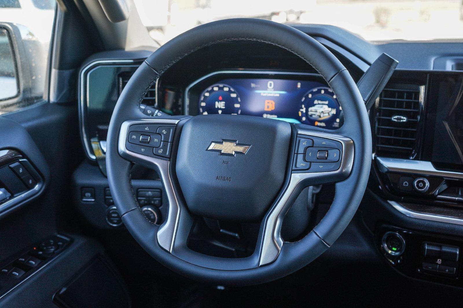 2026 Chevrolet Silverado 1500 Crew Cab Short Box 4-Wheel Drive LT 2FL