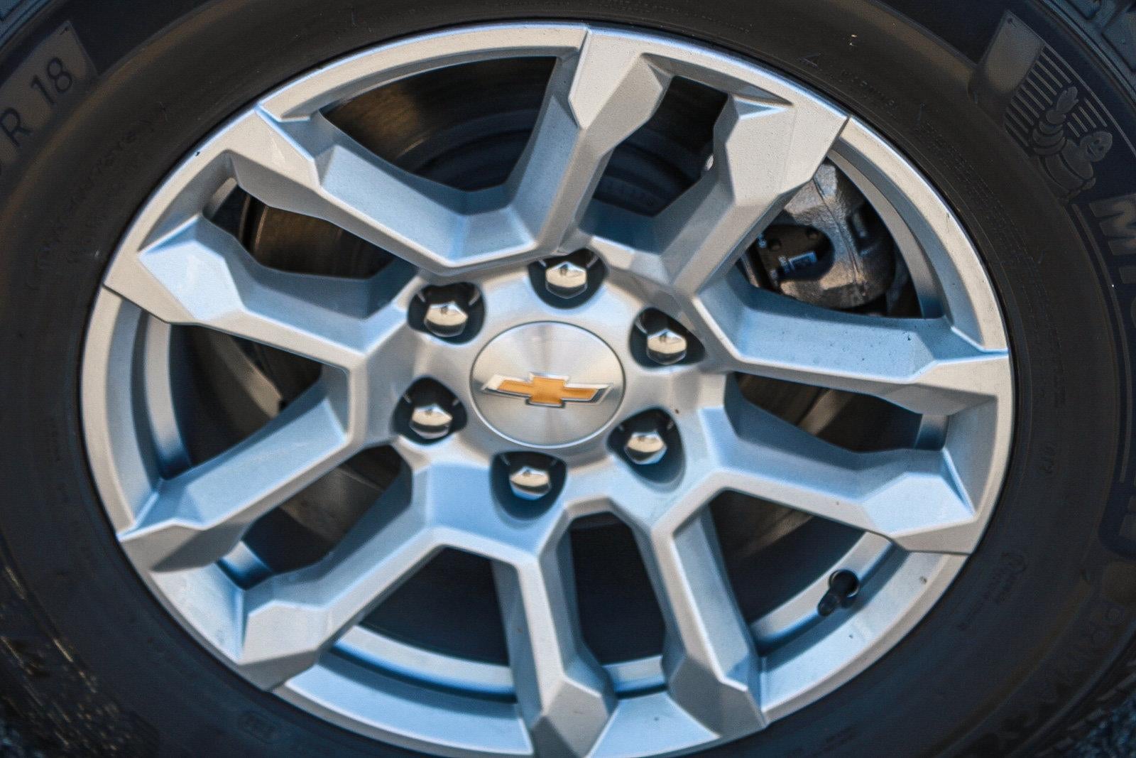2026 Chevrolet Silverado 1500 Crew Cab Short Box 4-Wheel Drive LT 2FL