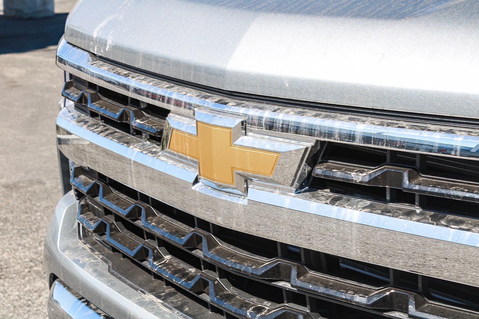 2026 Chevrolet Silverado 1500 Crew Cab Short Box 4-Wheel Drive LT 2FL
