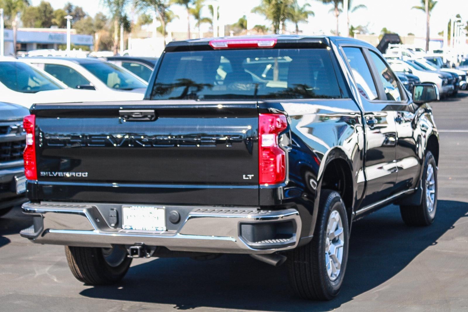 2026 Chevrolet Silverado 1500 Crew Cab Short Box 4-Wheel Drive LT 2FL