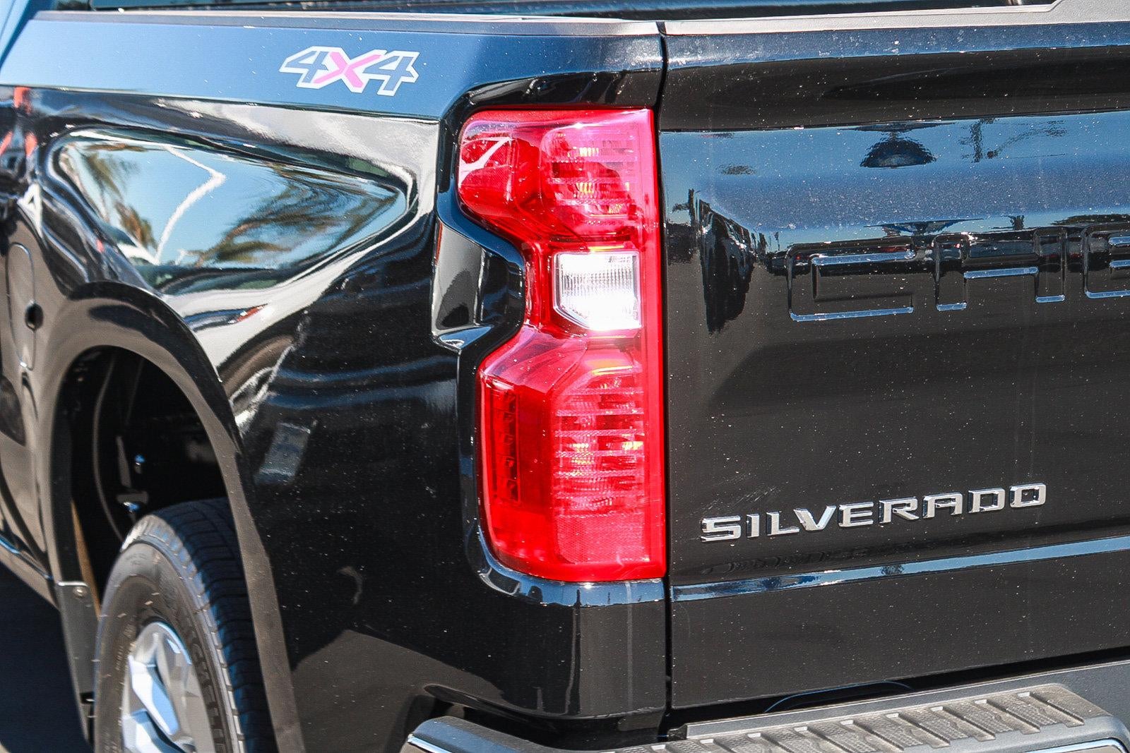 2026 Chevrolet Silverado 1500 Crew Cab Short Box 4-Wheel Drive LT 2FL
