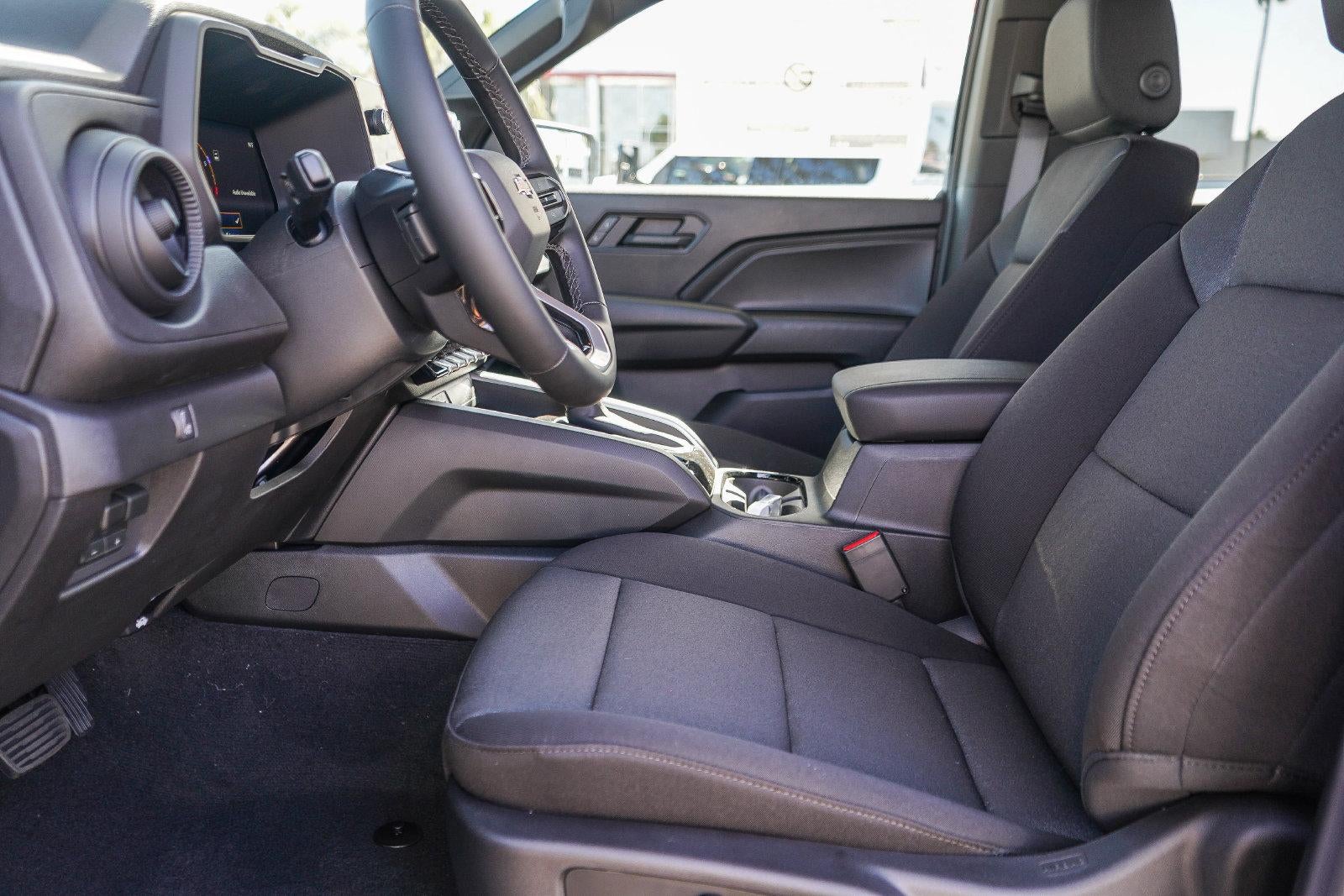 2026 Chevrolet Colorado Crew Cab Short Box 2-Wheel Drive Work Truck