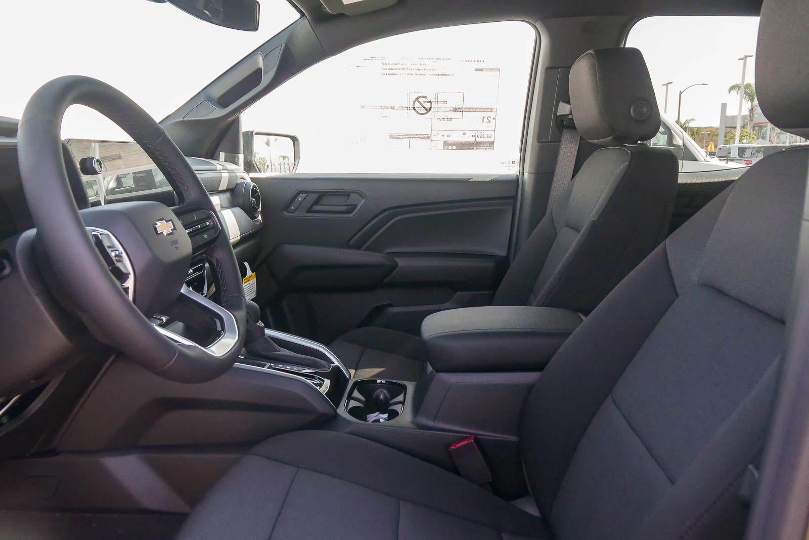 2026 Chevrolet Colorado Crew Cab Short Box 2-Wheel Drive Work Truck