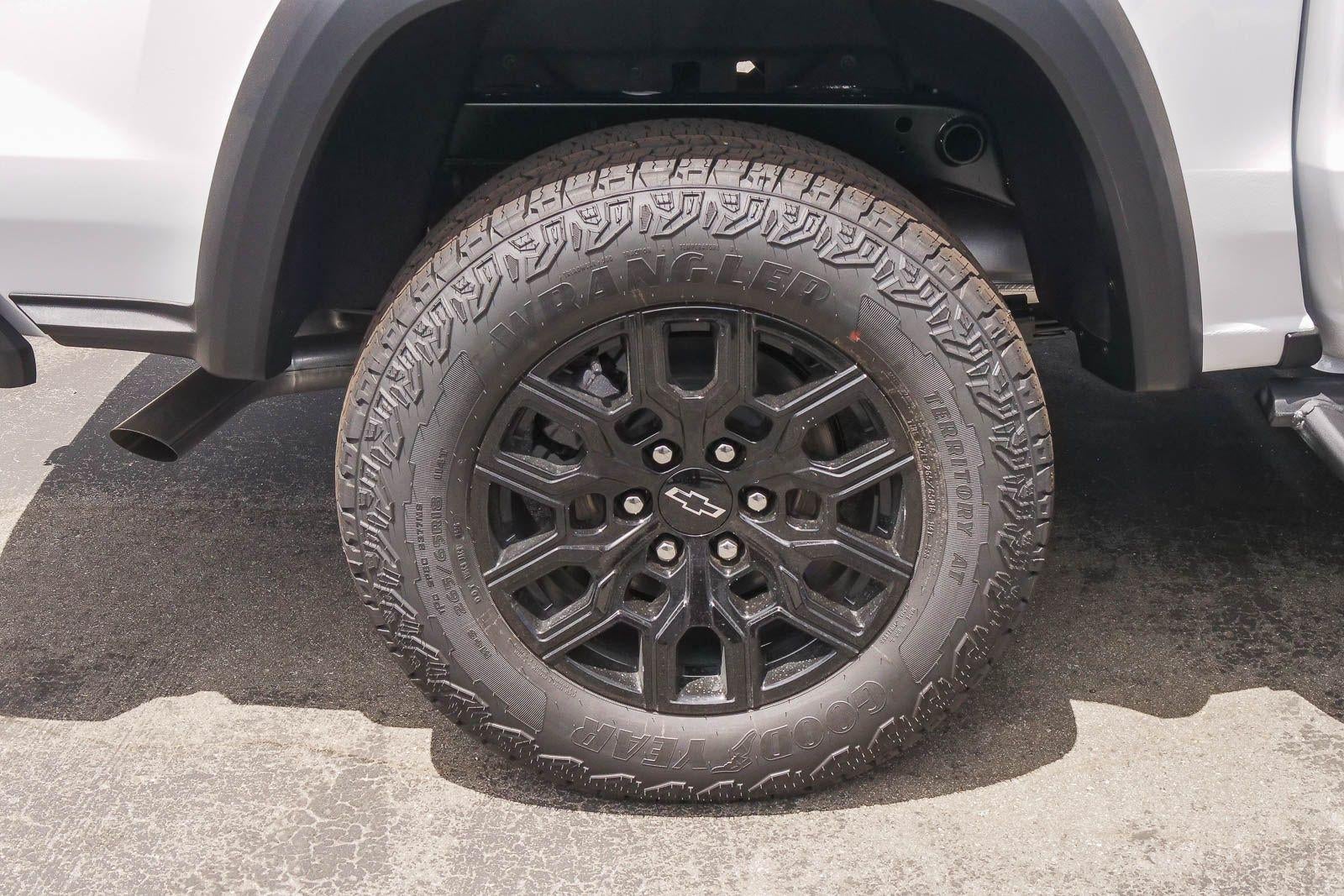 2026 Chevrolet Colorado Crew Cab Short Box 4-Wheel Drive Trail Boss