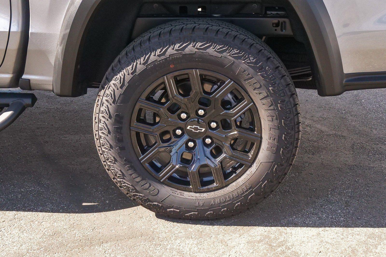 2026 Chevrolet Colorado Crew Cab Short Box 4-Wheel Drive Trail Boss