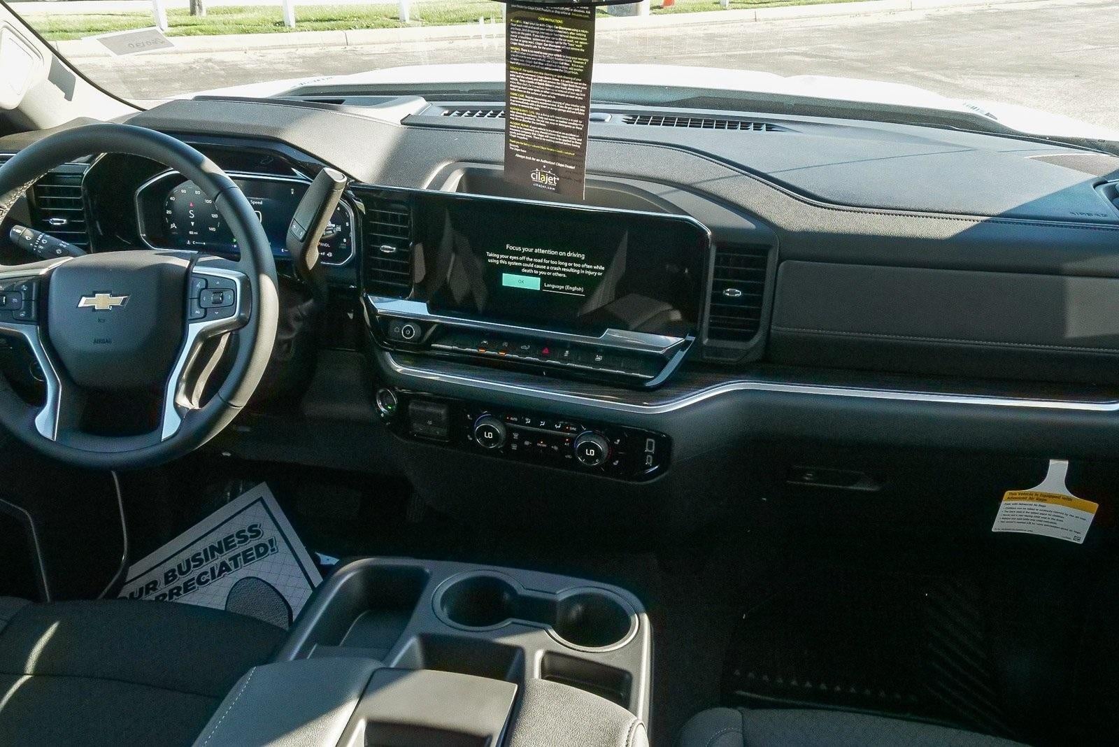 2026 Chevrolet Silverado 1500 Double Cab Standard Box 4-Wheel Drive LT 2FL