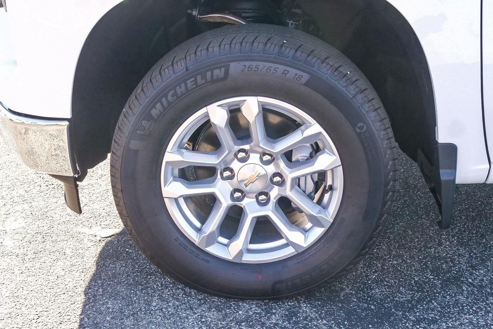 2026 Chevrolet Silverado 1500 Double Cab Standard Box 4-Wheel Drive LT 2FL