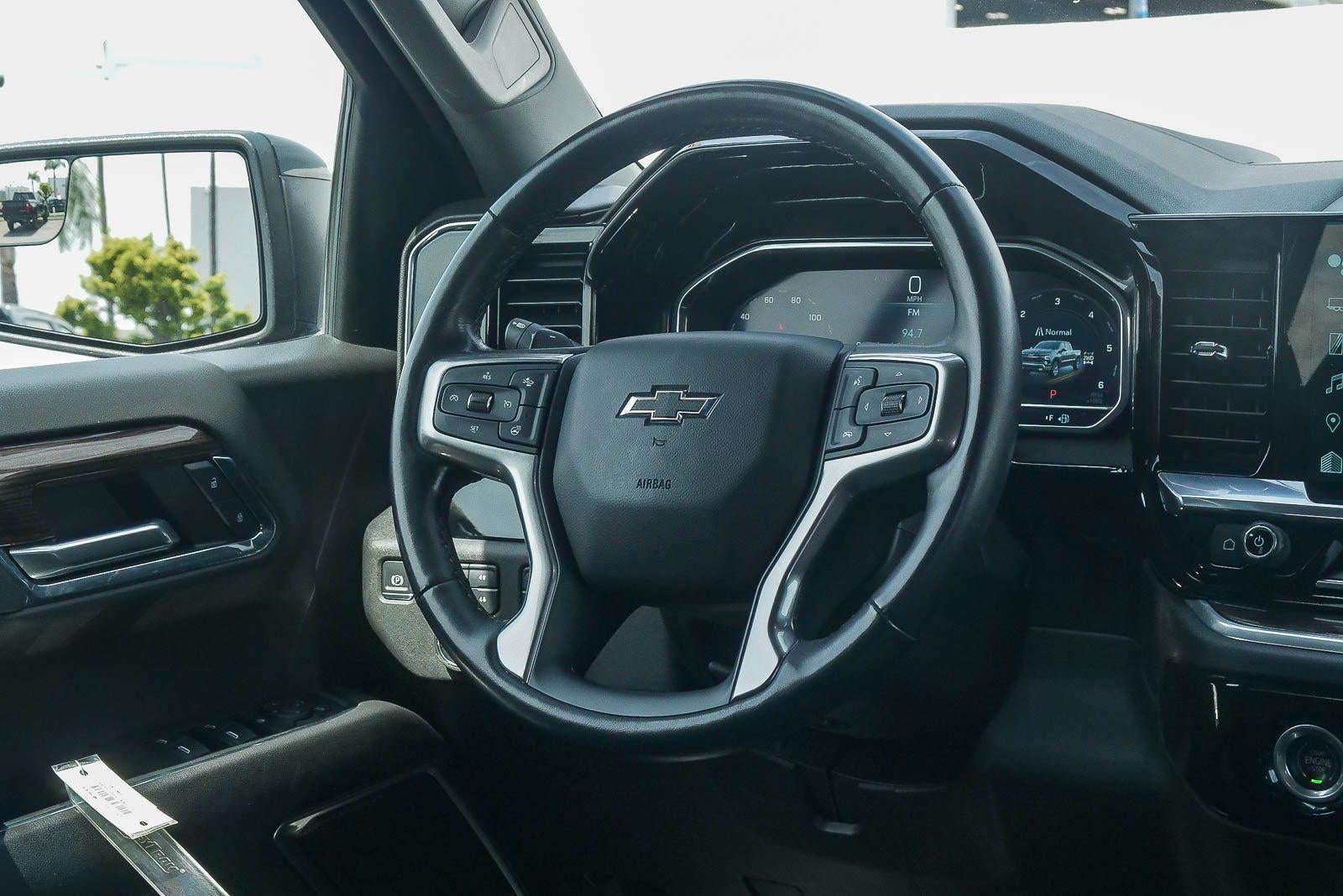 2023 Chevrolet Silverado 1500 RST