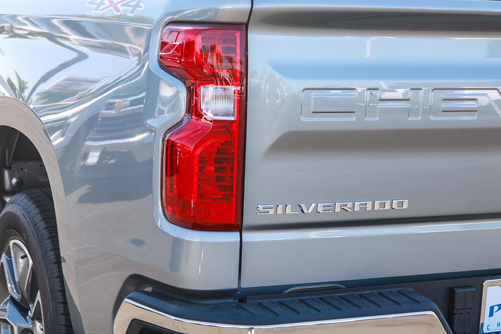 2026 Chevrolet Silverado 1500 Crew Cab Short Box 4-Wheel Drive LT 1LT