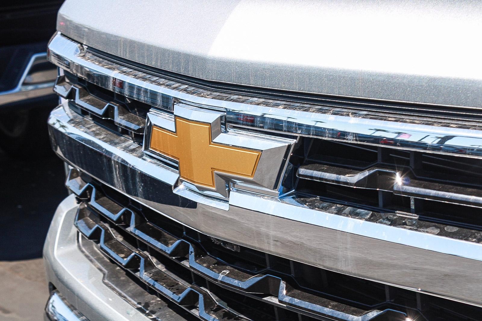2026 Chevrolet Silverado 1500 Crew Cab Short Box 4-Wheel Drive LT 1LT