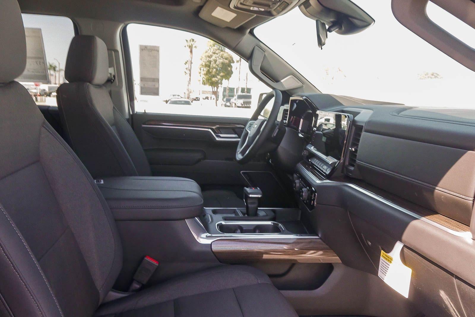 2026 Chevrolet Silverado 1500 Base