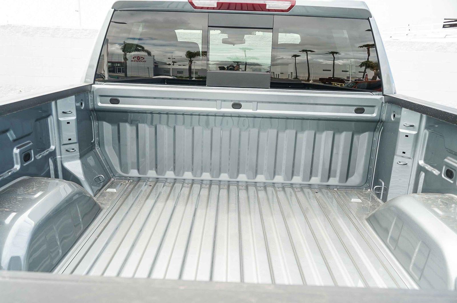 2026 Chevrolet Silverado 1500 Crew Cab Short Box 4-Wheel Drive LT 1LT
