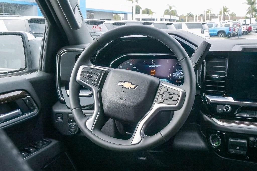 2026 Chevrolet Silverado 1500 Crew Cab Short Box 4-Wheel Drive LT 1LT