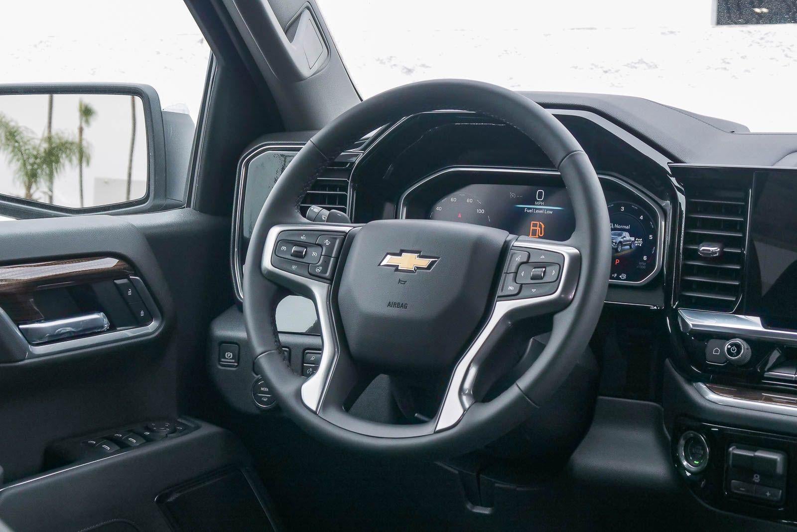 2026 Chevrolet Silverado 1500 Crew Cab Standard Box 4-Wheel Drive LT