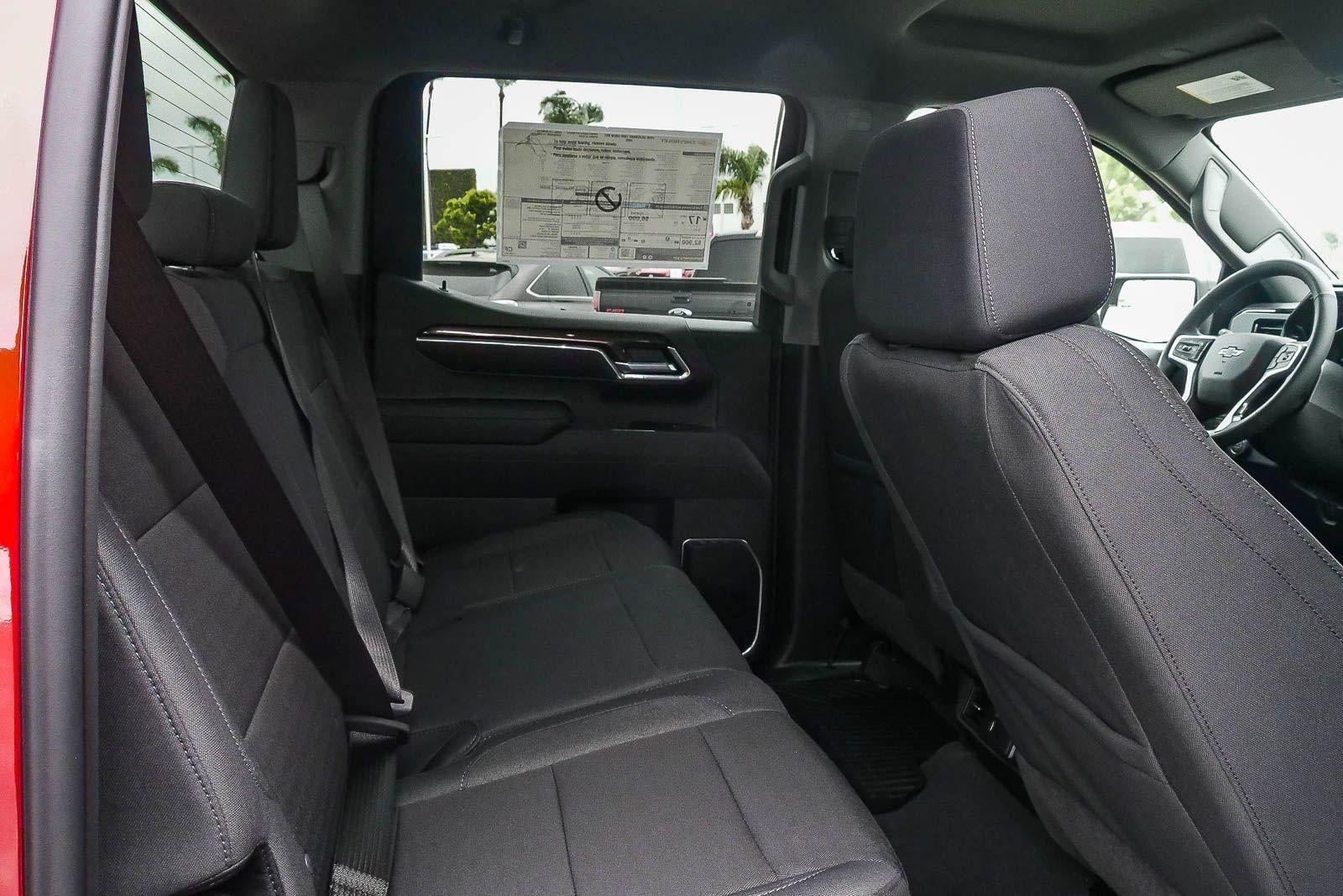 2026 Chevrolet Silverado 1500 Crew Cab Short Box 4-Wheel Drive RST