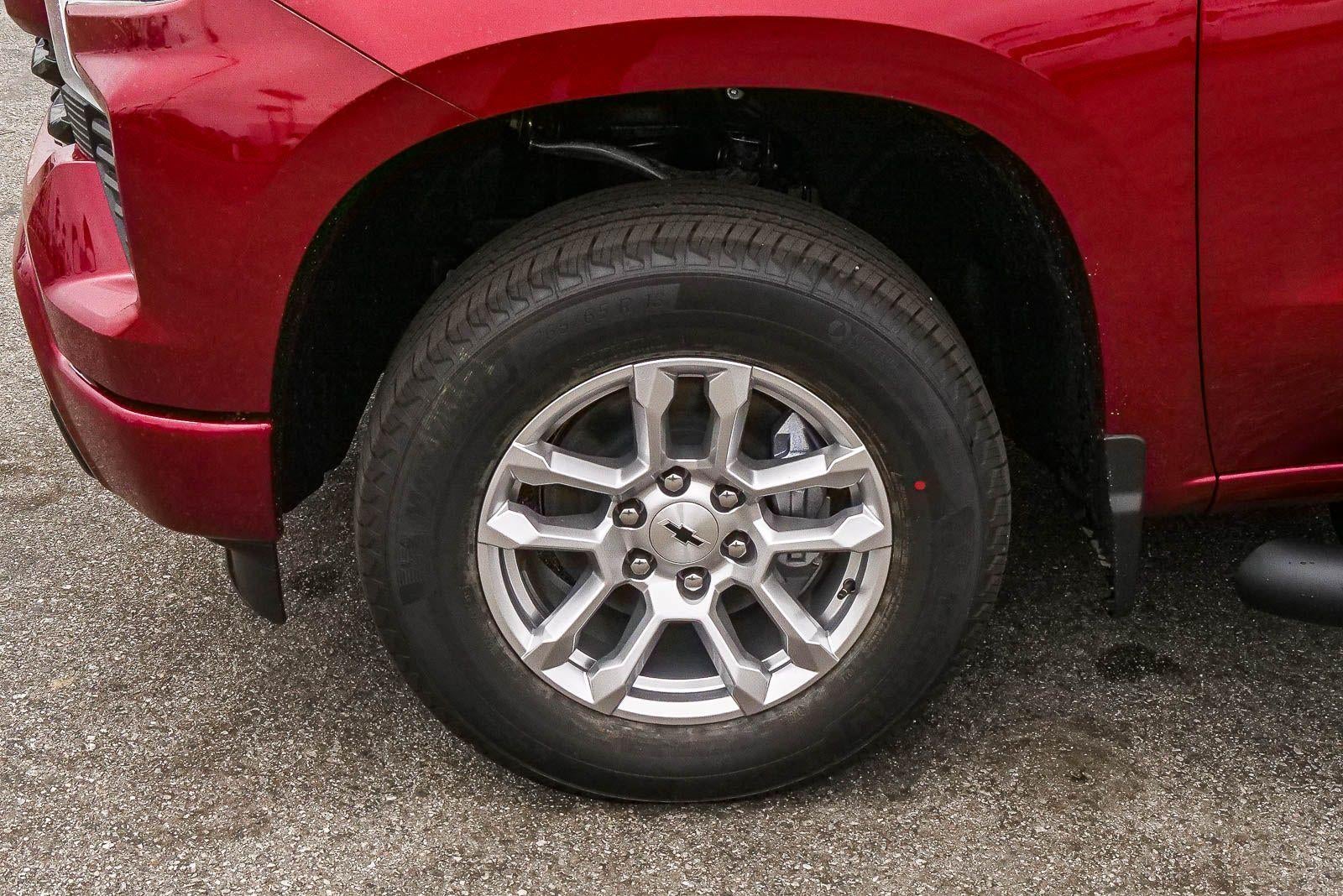 2026 Chevrolet Silverado 1500 Crew Cab Short Box 4-Wheel Drive RST