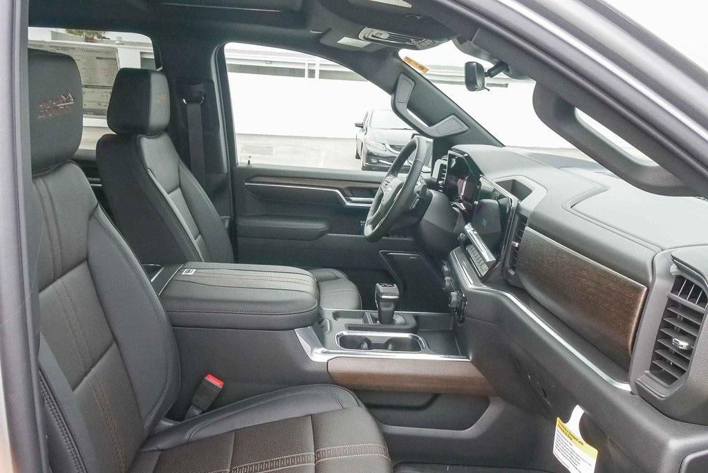 2026 Chevrolet Silverado 1500 Crew Cab Short Box 4-Wheel Drive High Country