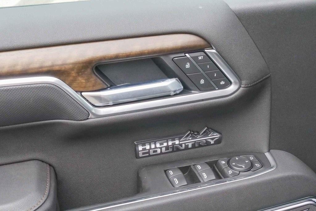 2026 Chevrolet Silverado 1500 Crew Cab Short Box 4-Wheel Drive High Country