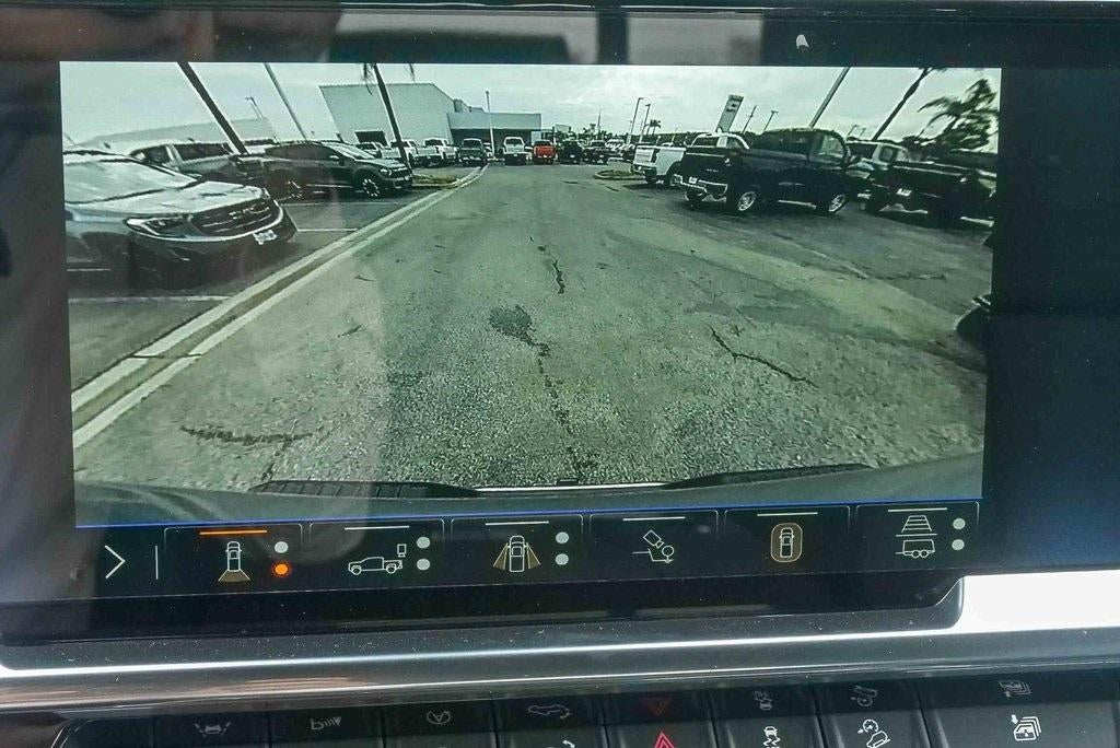 2026 Chevrolet Silverado 1500 Crew Cab Short Box 4-Wheel Drive High Country