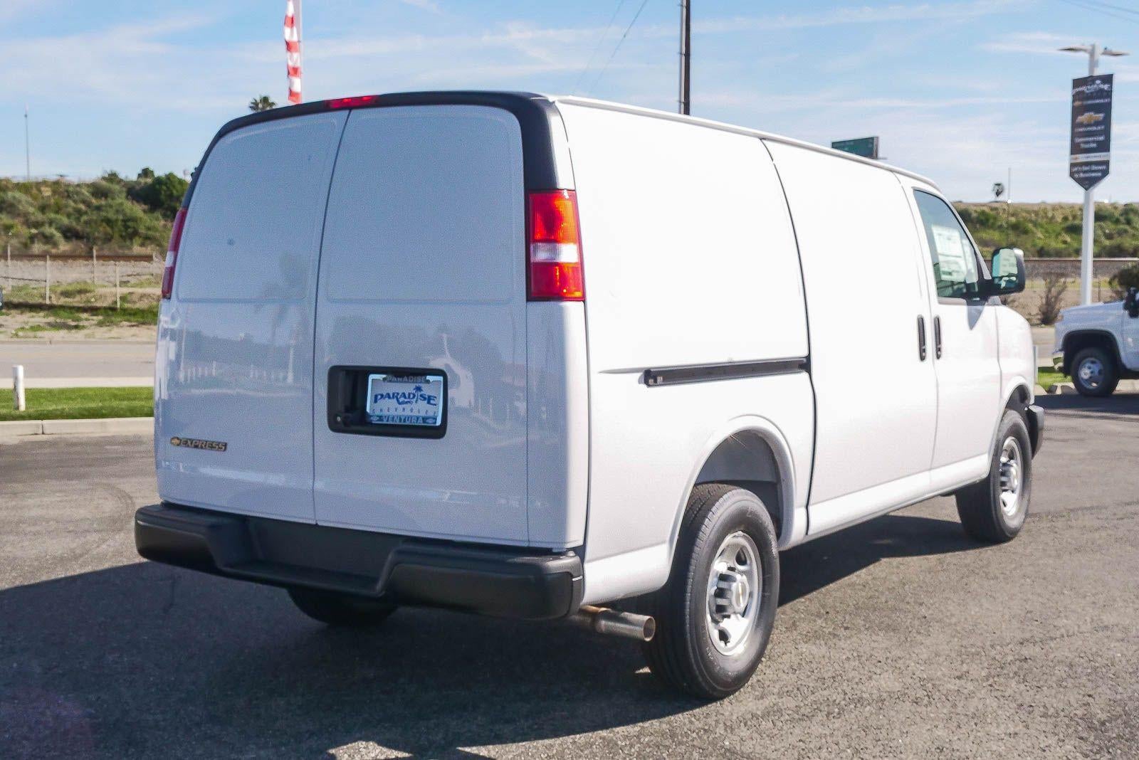 2026 Chevrolet Express Cargo 2500 Regular Wheelbase Rear-Wheel Drive