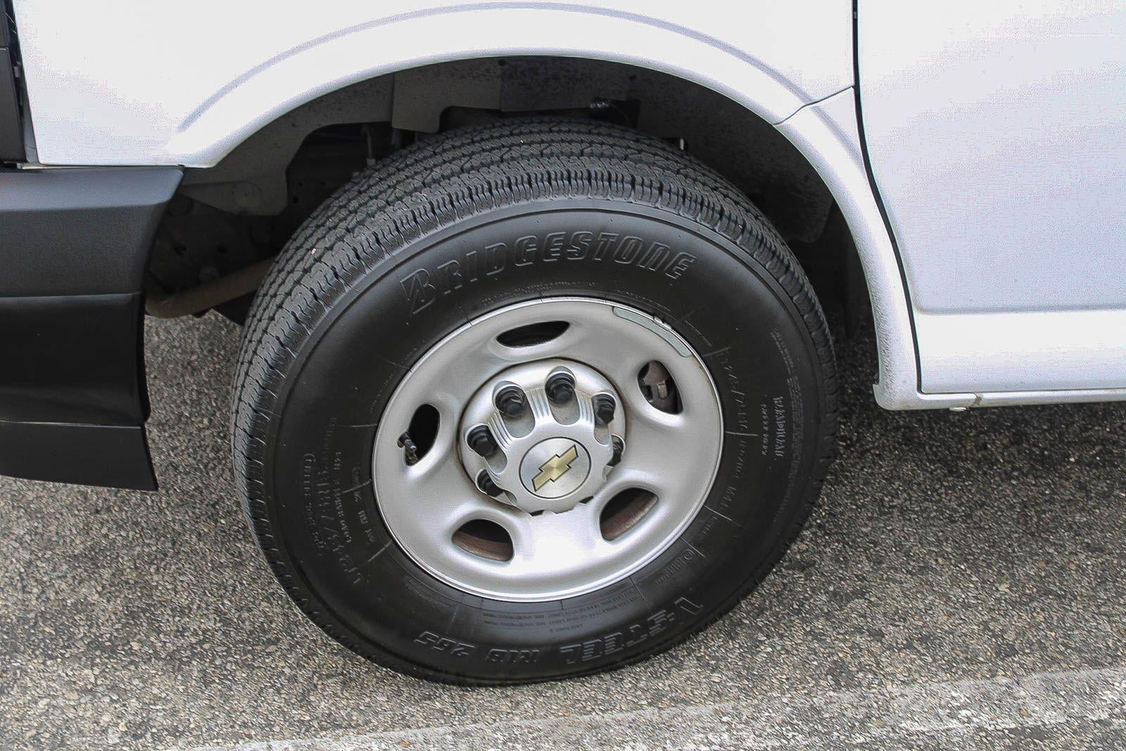 2023 Chevrolet Express Cargo 2500 Base