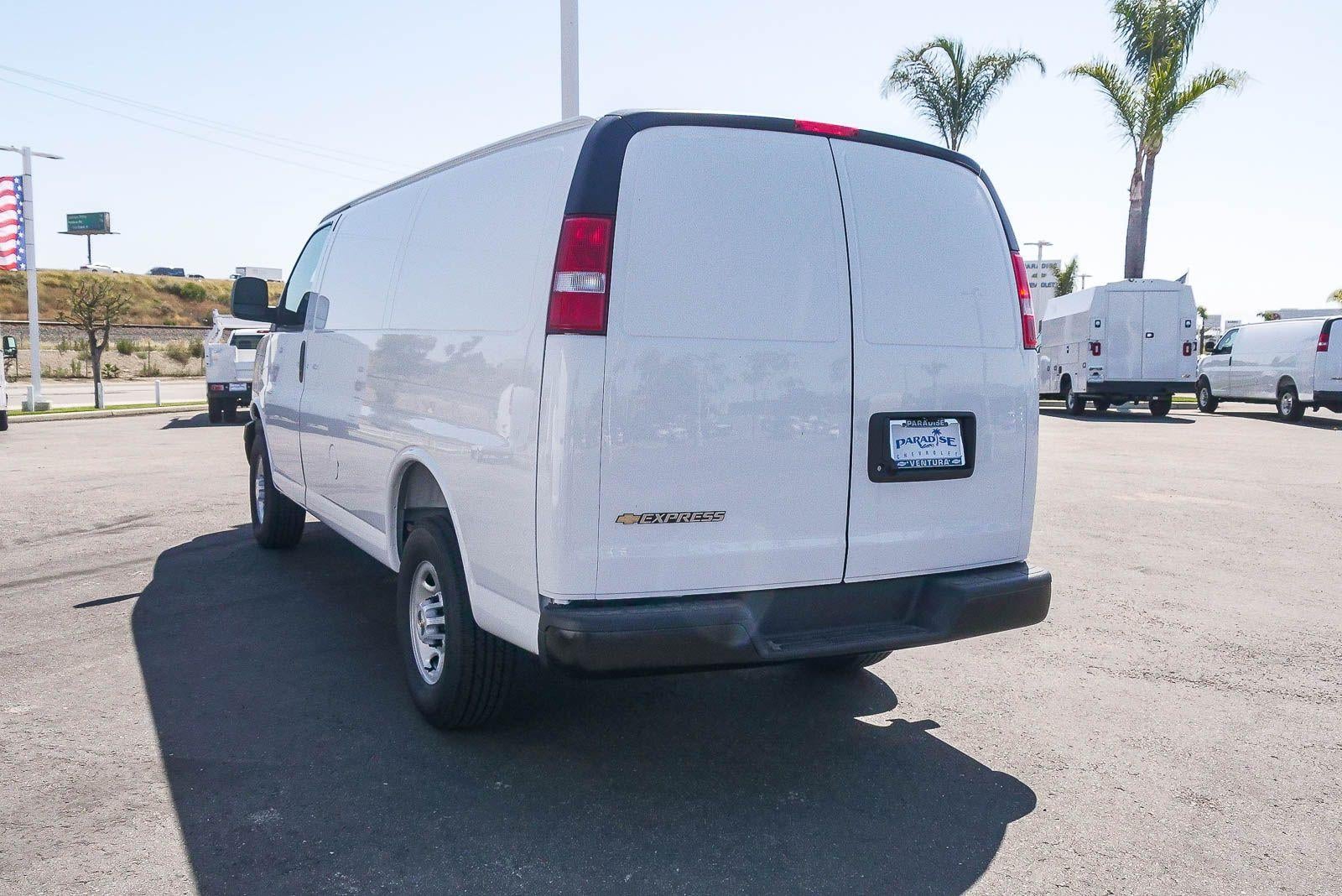 2026 Chevrolet Express Cargo 2500 Regular Wheelbase Rear-Wheel Drive