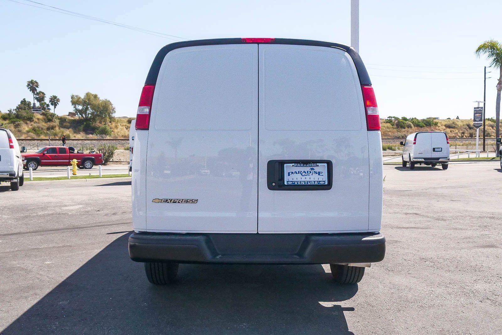 2026 Chevrolet Express Cargo 2500 Regular Wheelbase Rear-Wheel Drive